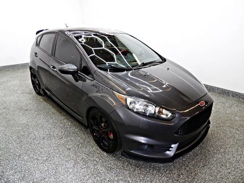 Used 2017 Ford Fiesta ST image 3