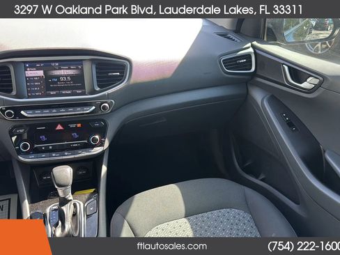 Used 2017 Hyundai Ioniq SEL w/ Tech Package 02 image 30