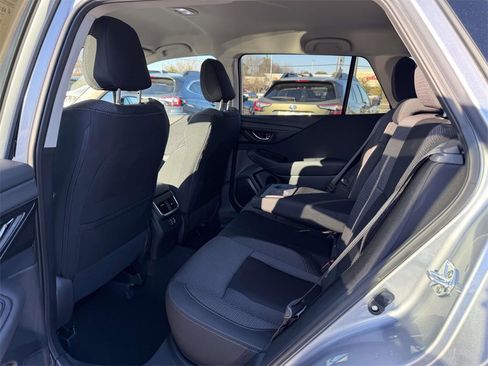 Used 2025 Subaru Outback Premium image 15