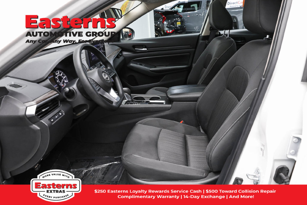 Used 2024 Nissan Altima 2.0 SR FWD image 15
