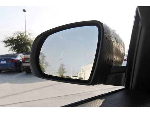 Used 2015 Jeep Cherokee Sport image 10