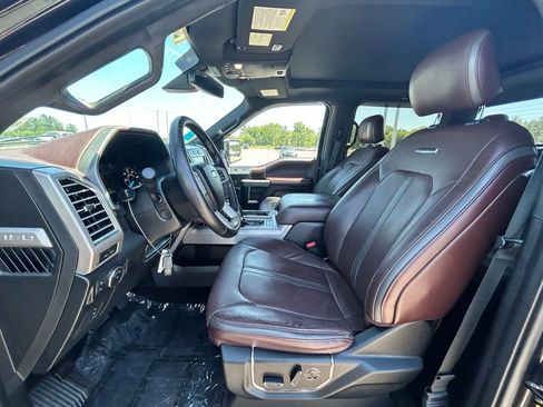 Used 2015 Ford F150 Platinum w/ Equipment Group 701A Luxury RWD image 14