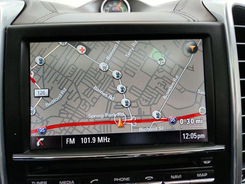 Used 2013 Porsche Cayenne GTS AWD/4WD image 19