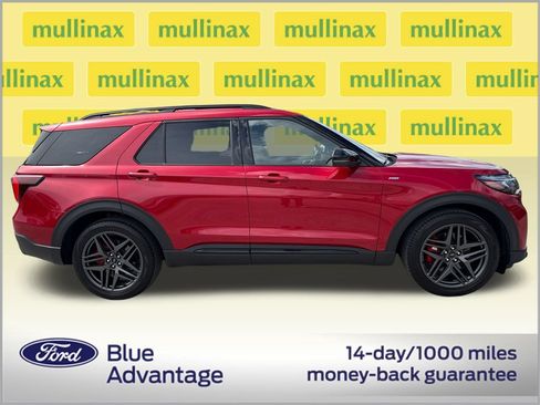Certified 2025 Ford Explorer ST-Line w/ Premium Package RWD image 2