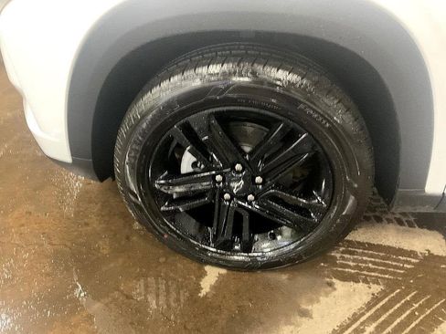 New 2026 Chevrolet Trax ACTIV w/ Sunroof Package image 14