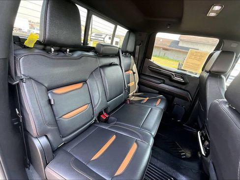 Used 2024 GMC Sierra 1500 AT4 w/ AT4 Preferred Package AWD/4WD image 28