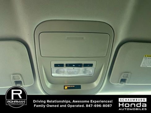 Used 2018 Chevrolet Colorado LT w/ LT Convenience Package image 11