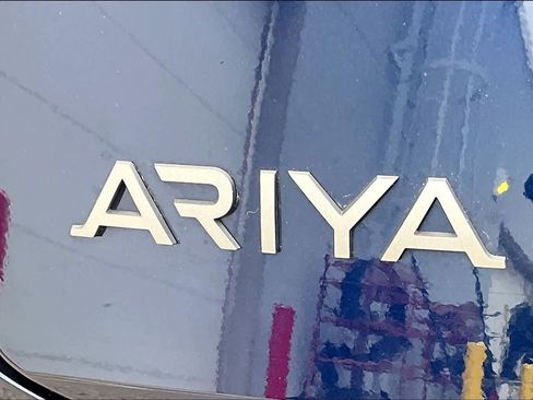 Used 2023 Nissan Ariya FWD image 9