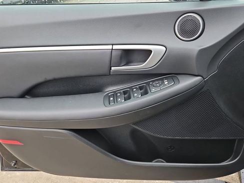 Used 2024 Hyundai Sonata SEL w/ Convenience Package image 12