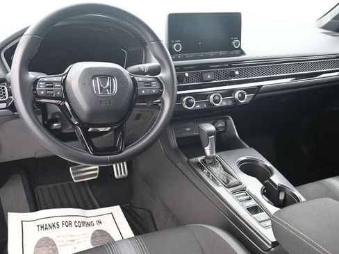 Used 2025 Honda Civic Sport image 28