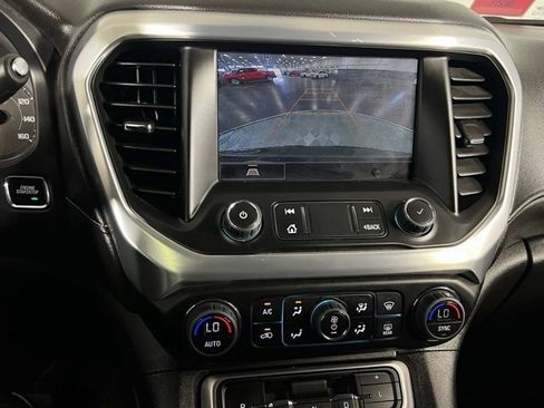 Used 2023 GMC Acadia SLT image 30