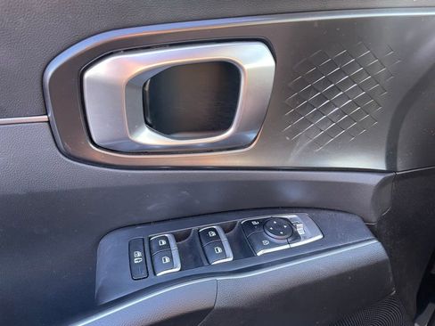 Certified 2024 Kia Sorento S w/ Panoramic Sunroof Package image 8