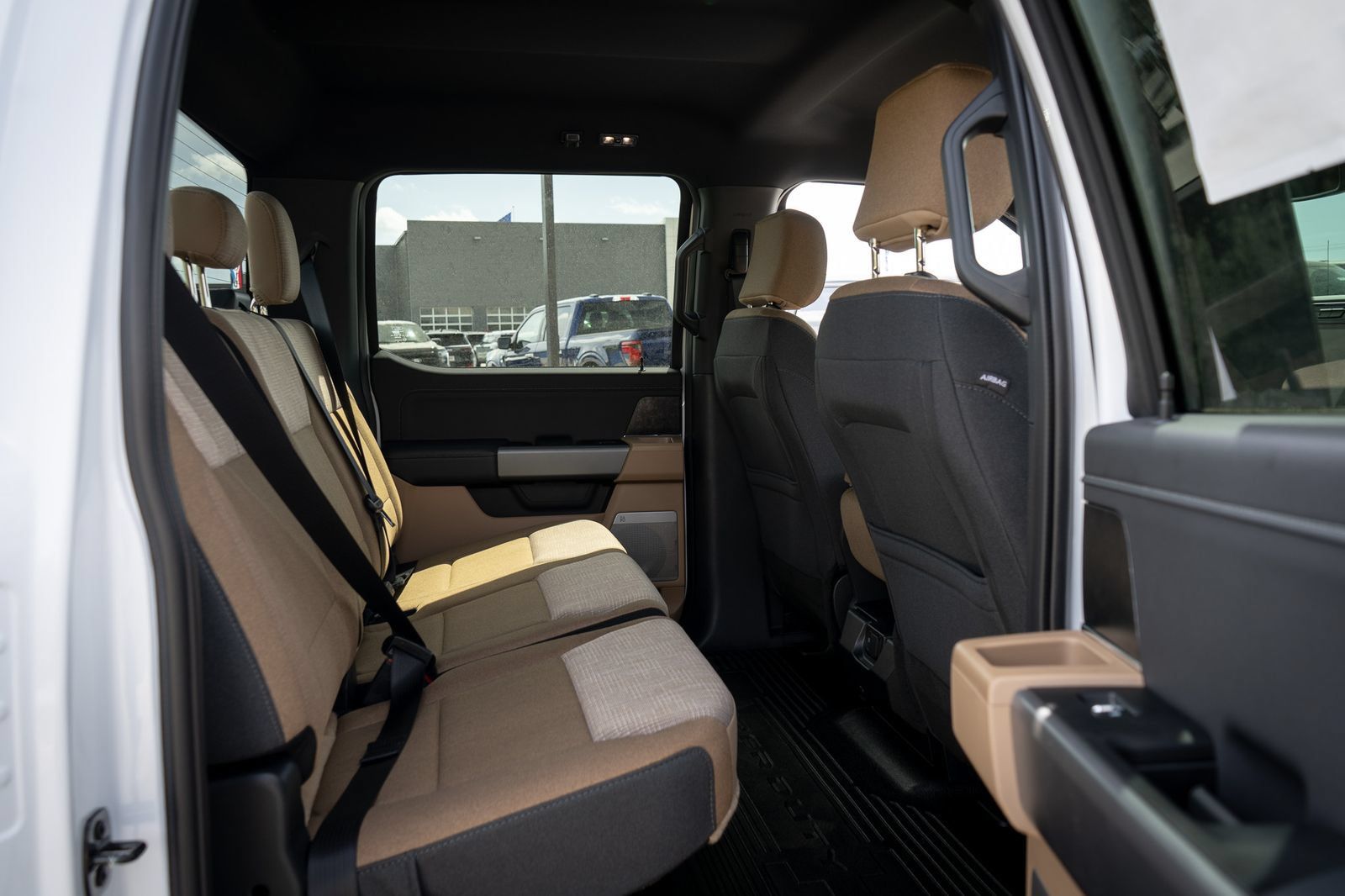 New 2026 Ford F350 XLT w/ XLT Premium Package AWD/4WD image 20