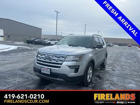 Used 2019 Ford Explorer XLT image 9