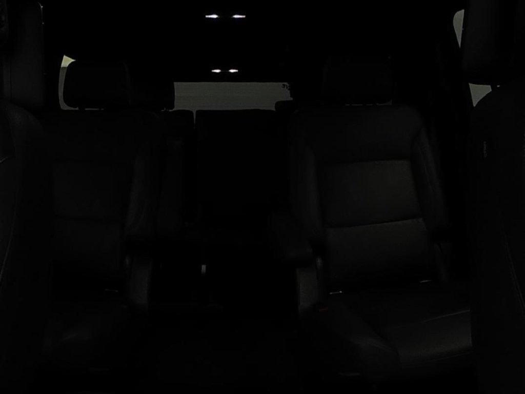 Used 2021 Chevrolet Suburban LT w/ Rear Media and Nav Package RWD image 10