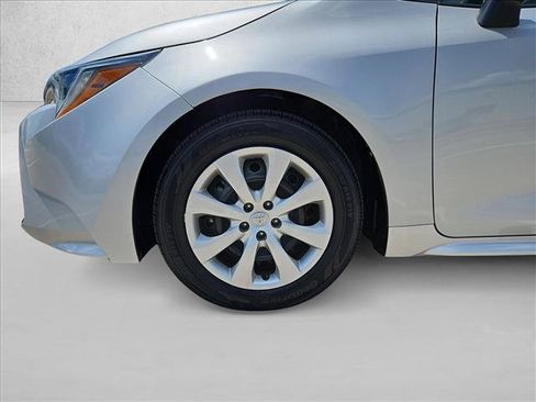 Used 2024 Toyota Corolla LE FWD image 23