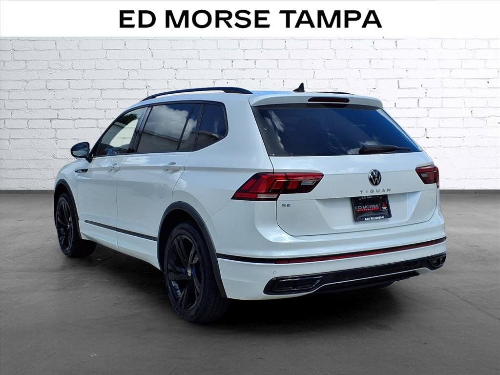 Used 2023 Volkswagen Tiguan SE R-Line FWD image 3