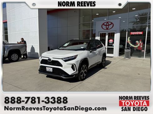 Certified 2025 Toyota RAV4 XSE image 1