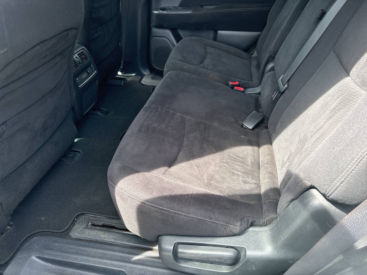 Used 2013 Nissan Pathfinder SV AWD/4WD image 4