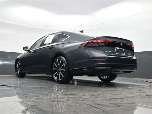 Used 2025 Honda Accord Touring image 38