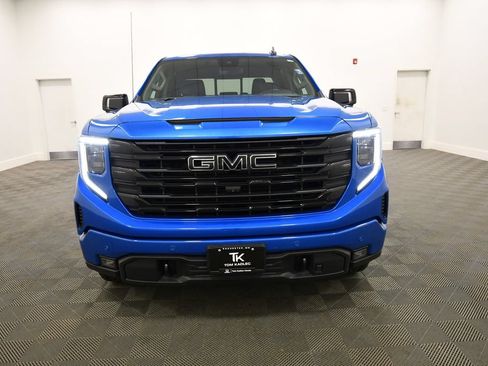 Used 2024 GMC Sierra 1500 Elevation w/ Elevation Premium Package AWD/4WD image 11