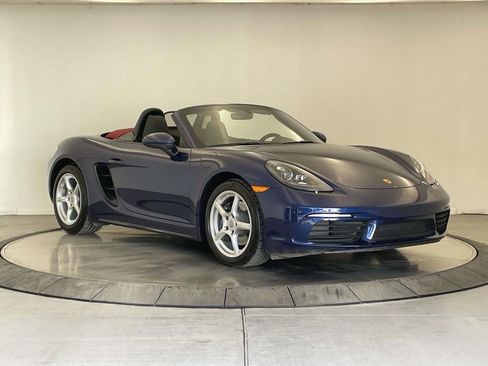 Certified 2023 Porsche 718 Boxster image 9