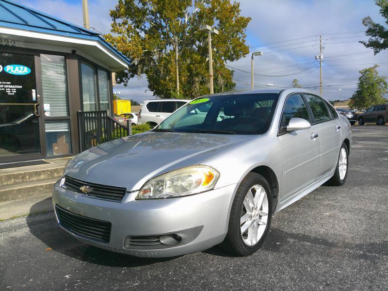 Used 2011 Chevrolet Impala LTZ FWD image 2