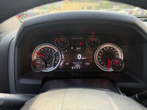 Used 2016 RAM 2500 Big Horn w/ Black Appearance Group AWD/4WD image 9