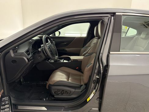 Certified 2025 Lexus ES 350 w/ Technology Package FWD image 5
