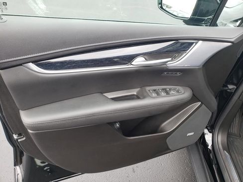 Used 2025 Cadillac XT5 Premium Luxury AWD/4WD image 14