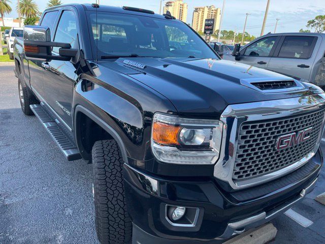 Used 2017 GMC Sierra 3500 Denali w/ Duramax Plus Package AWD/4WD image 3