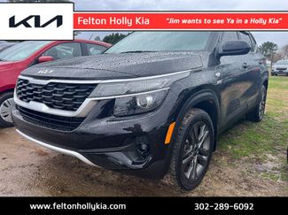 Used 2023 Kia Seltos LX video 1