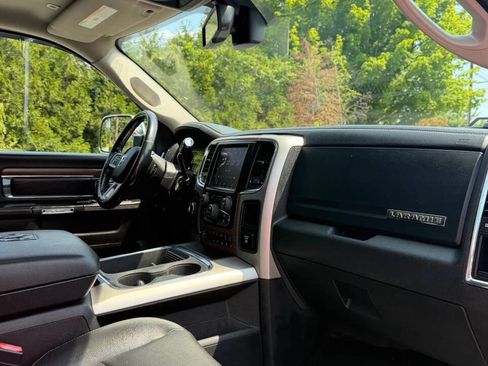 Used 2018 RAM 2500 Laramie AWD/4WD image 33