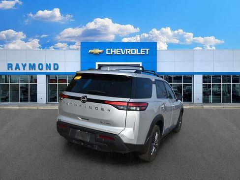 Used 2022 Nissan Pathfinder SV w/ SV Premium Package AWD/4WD image 3