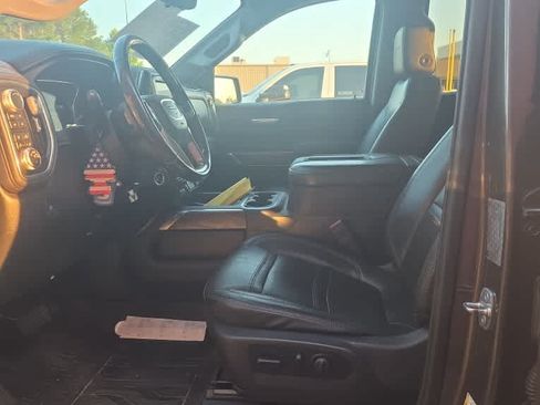 Used 2019 GMC Sierra 1500 Denali w/ Denali Ultimate Package AWD/4WD image 2