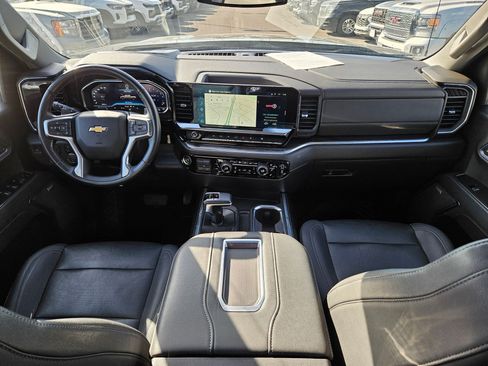 Used 2022 Chevrolet Silverado 1500 LTZ w/ LTZ Premium Package AWD/4WD image 29