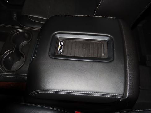 Used 2017 GMC Yukon SLT image 50