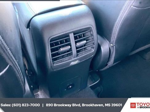 Used 2024 Ford Escape ST-Line image 23