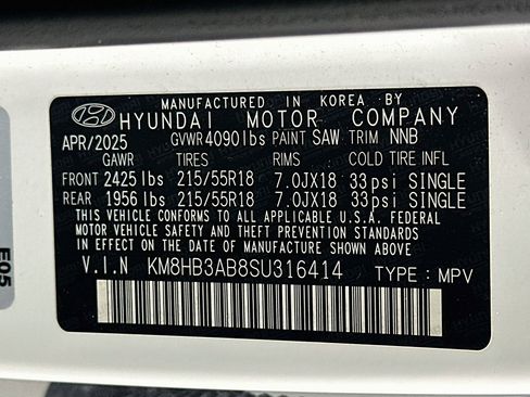 Used 2025 Hyundai Kona SEL FWD image 12