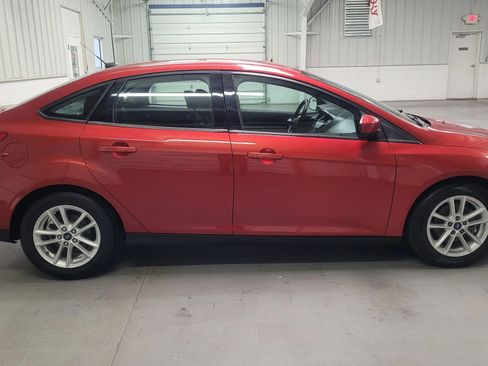Used 2018 Ford Focus SE image 9