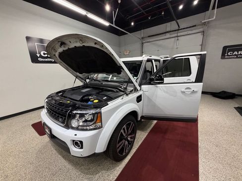 Used 2016 Land Rover LR4 HSE LUX AWD/4WD image 47