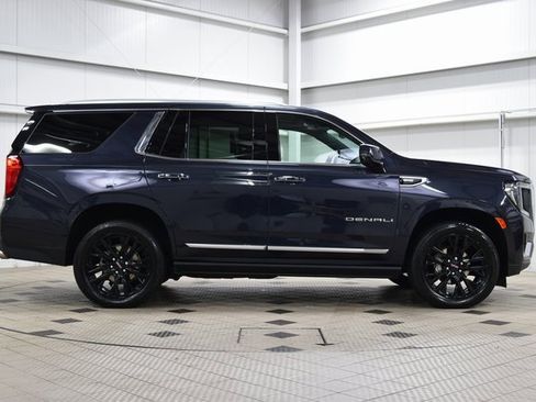 Used 2024 GMC Yukon Denali w/ LPO, Floor Liner Package image 9