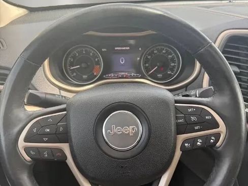 Used 2014 Jeep Cherokee Limited w/ Technology Group AWD/4WD image 19