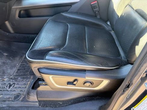 Used 2023 RAM 1500 Laramie AWD/4WD image 9