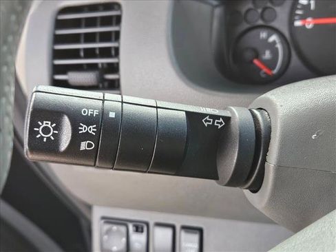 Used 2016 Nissan Frontier SV image 12