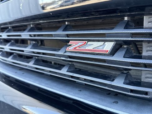 Used 2019 Chevrolet Silverado 1500 LT Trail Boss image 5