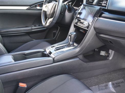 Used 2020 Honda Civic Sport image 12