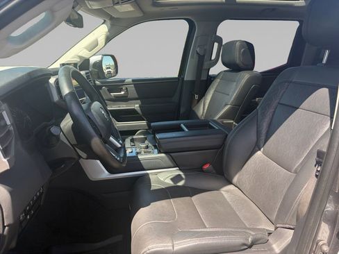 Used 2023 Toyota Tundra Limited AWD/4WD image 10