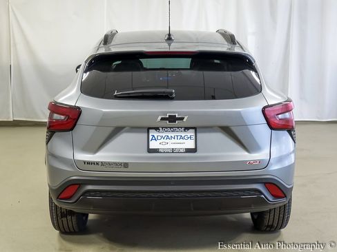 New 2026 Chevrolet Trax RS w/ Driver Confidence Package FWD image 6