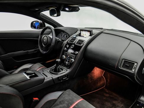 Used 2015 Aston Martin V8 Vantage GT RWD image 48